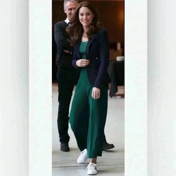 Smythe Duchess Blazer Size 8 Navy Single Breasted Wool Brass Buttons $725 - Picture 4 of 14